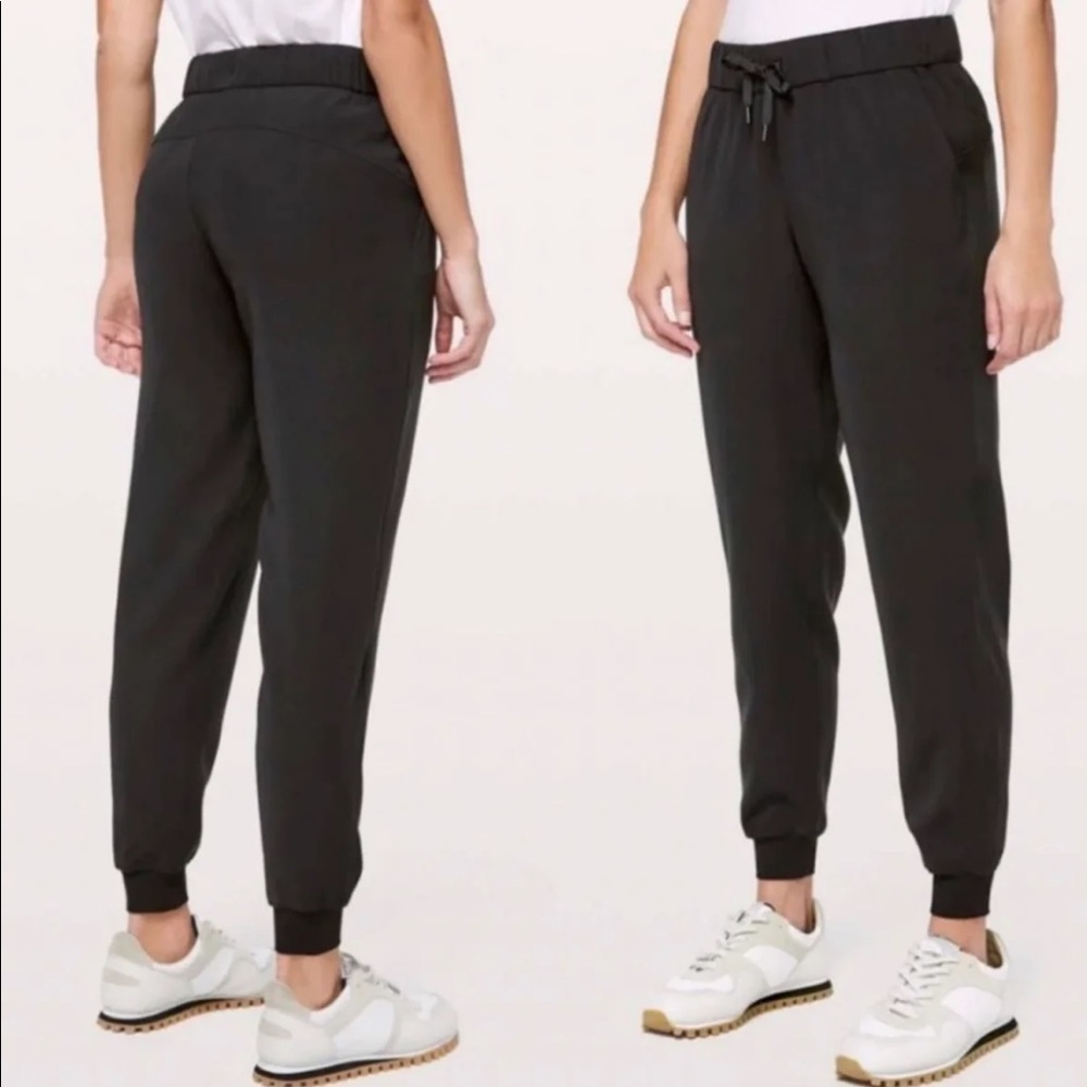 Lululemon On the Fly Jogger 28" 
Woven - Picture 4 of 13